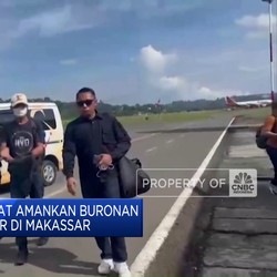 Video: Kejati Papua Barat Amankan Buronan Korupsi di Makassar