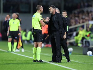 Kebobolan Gol Mudah, Fonseca Pertanyakan Agresivitas Milan