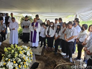 Romo Benny Susetyo Dimakamkan di TPU Sukun Kota Malang, Begini Sosoknya