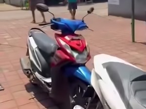 Ada Maling Helm di Bogor, Pelaku Ninggalin Motornya Pas Dikejar Warga