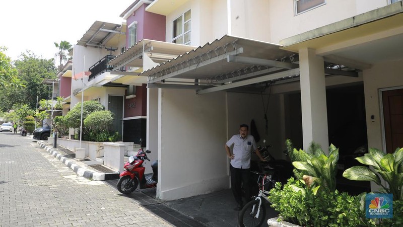 Suasana komplek perumahan rumah jabatan anggota DPR di kawasan Kalibata, Senin (7/10/2024). Anggota DPR RI periode 2024-2029 tidak akan mendapat rumah dinas (rumdin). Sebagai gantinya, anggota DPR RI akan menerima tunjangan yang diperkirakan setara dengan rumah 3 kamar di sekitar Gedung DPR RI. (CNBC Indonesia/Muhammad Sabki)