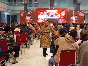 Temui Kaum Muda di Kediri, Risma Janji Siapkan Pelatihan Kewirausahaan