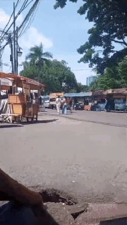 Aksi Kocak Super Hero Dikejar Satpol PP Ternyata Cuma Akting