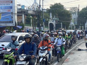 Lalu Lintas Jalan Akses UI Kelapa Dua Depok Arah Jakarta Macet Pagi Ini