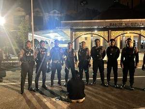 Jalan-jalan Bawa Celurit, Pemuda di Surabaya Diringkus