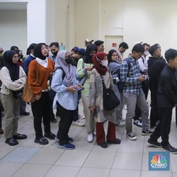 Mayoritas Pekerja RI Lulusan SD & SMP, Sarjana Cuma 10%