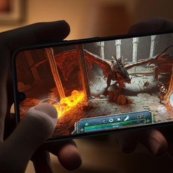 Data Terbaru Penjualan Smartphone Ungkap Jenis HP yang Sudah Usang