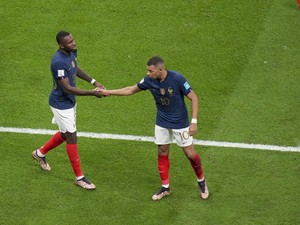 Simpati Konate untuk Mbappe