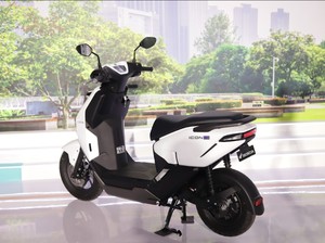 Berapa Daya Listrik Minimal untuk Ngecas Motor Listrik di Rumah?