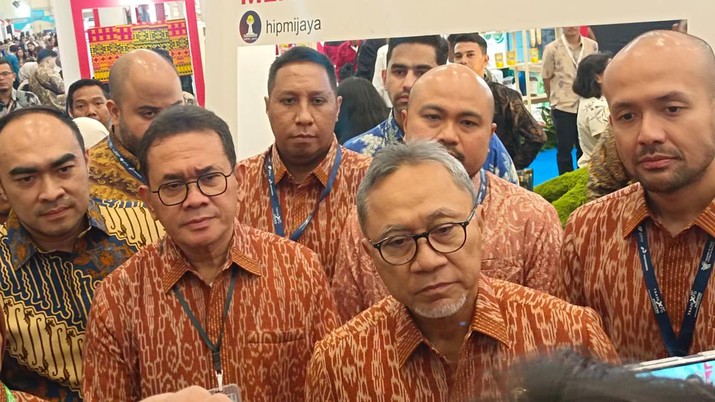 Mendag Zulhas meresmikan pembukaan Trade Expo Indonesia 2024. CNBC Indonesia/ Martyasari Rizky