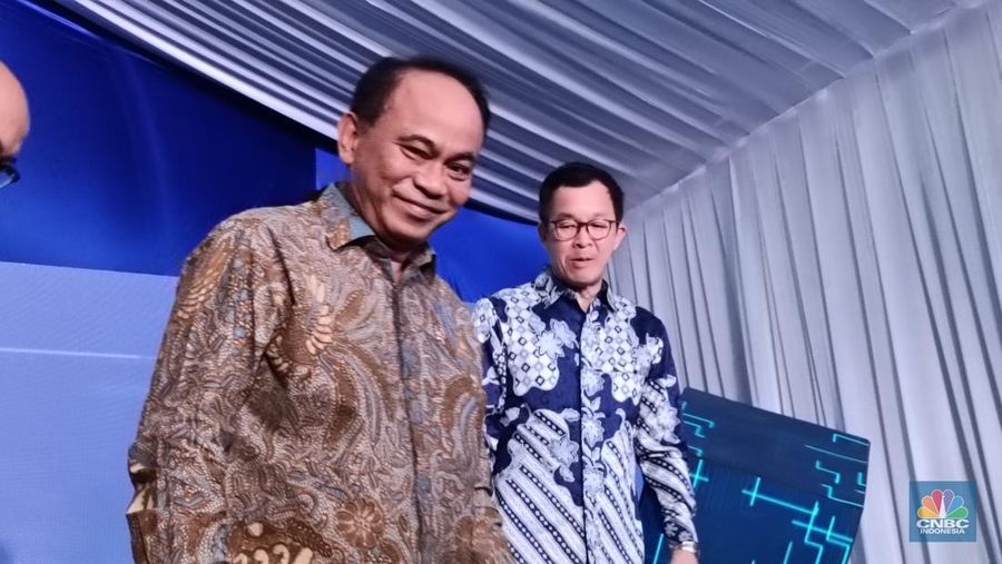 Menteri Kominfo Budi Arie Setiadi dalam acara Grand Opening JST1 Pusat Data Tier IV Bersama Digital Data Centres (BDDC), di Jakarta, Rabu (9/10/2024). (CNBC Indonesia/Novina Putri Bestari)