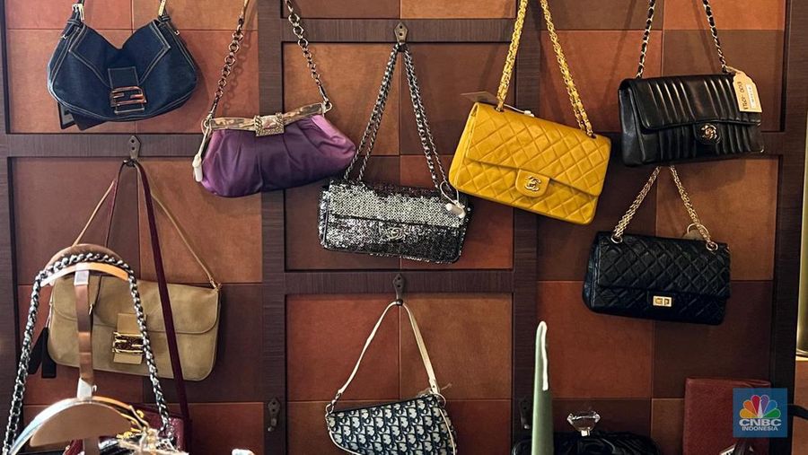 Pameran Tas Belle & Kate dalam acara Investasi tas vintage di Jakarta, Rabu (9/10/2024). (CNBC Indonesia/Hadijah Alaydrus)