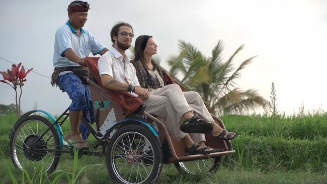 Tukang Becak Mendadak Jadi Kaya Raya, Dapat Rp 50 Miliar Semalam