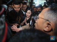 Hakim Tanya Sandra Dewi: Lebih Besar Penghasilan Dia atau Harvey Moeis