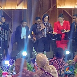 Jelang Pensiun, Basuki-Sri Mulyani Nyanyi Menghitung Hari & Cat Size