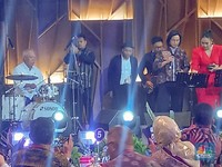 Jelang Pensiun, Basuki-Sri Mulyani Nyanyi Menghitung Hari & Cat Size