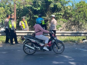 Truk Tabrak Motor di Sidoarjo, 2 Santriwati Meninggal