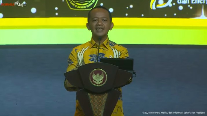 Menteri ESDM Bahlil Lahadalia di acara Malam Puncak HUT ke-79 Pertambangan dan Energi, Jakarta, 10 Oktober 2024. (Tangkapan Layar Youtube)