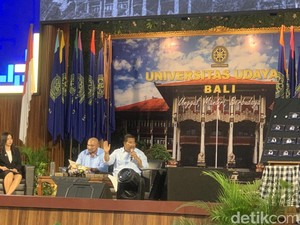 Ketua BEM Unud Tanya Komitmen Mulia-PAS Bangkitkan Bahasa Bali