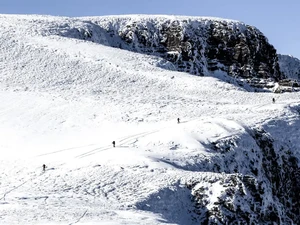 Salju Menghilang, Resor Ski pun Tutup