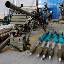 Hizbullah Serang Pangkalan Militer Israel, Incar Pabrik Bahan Peledak