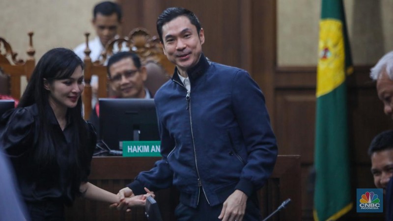 Sidang lanjutan kasus dugaan korupsi pengelolaan tata niaga komoditas timah di wilayah Izin Usaha Pertambangan (IUP) PT Timah dengan di Pengadilan Tipiko, Jakarta, Kamis (10/10/2024).  (CNBC Indonesia/Faisal Rahman)