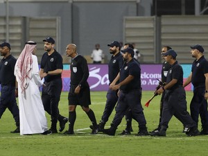 Tentang Ahmed Al Kaf, Wasit Bahrain Vs Indonesia yang Kontroversial