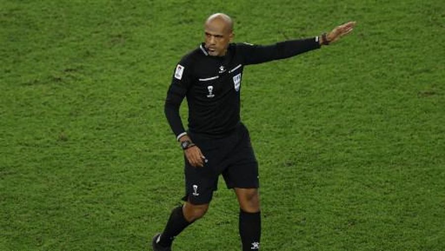 Wasit asal Ahmed Al Kaf (HECTOR RETAMAL / AFP)
