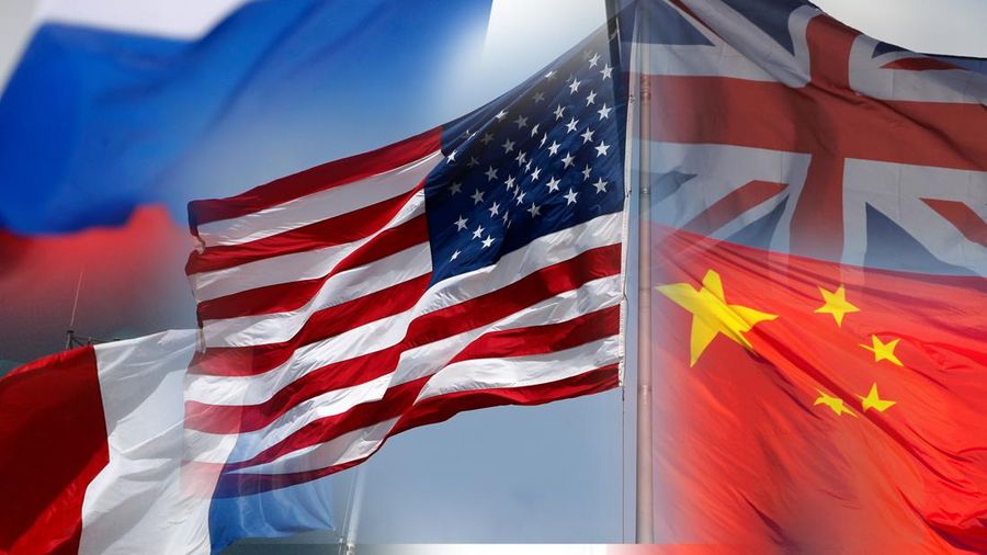 Foto kolase bendera Rusia, China, Amerika Serikat (AS), Inggris, dan Prancis.