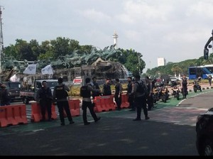 Ada Demo di Patung Kuda, Lalin ke Arah Istana Dialihkan