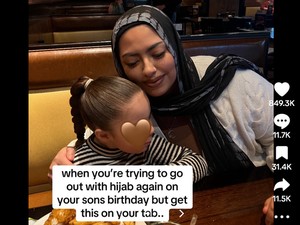 Makan di Restoran Pakai Hijab, Wanita Ini Dapat Pesan Tak Terduga di Bon