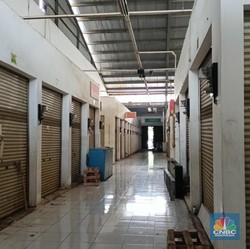 Pasar di Tangsel Ini Sepi Bak Kuburan, Satu per Satu Pedagang Hilang