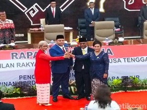 Resmi Dilantik, Emi Nomleni Kembali Pegang Palu Pimpinan DPRD NTT