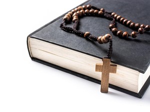 Susunan Doa Rosario Hari Kamis, 29 Mei 2025: Peristiwa Terang