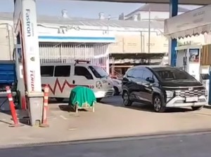 Viral Ambulans Tak Bisa Isi BBM sampai Turunkan Keranda Mayat