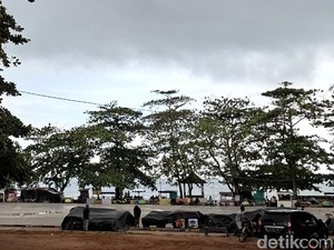 Pantai Nek Aji di Bangka Belitung, Destinasi Wisata Favorit Masyarakat Lokal