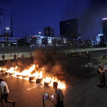 Israel Chaos! Warga Blokade & Bakar Jalan, Tuntut Netanyahu