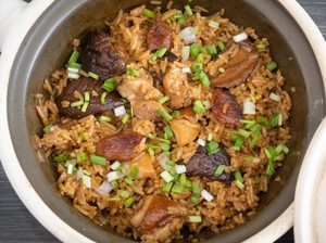 Resep Nasi Ayam Claypot yng Gurih Manis dan Gampang Dibuat