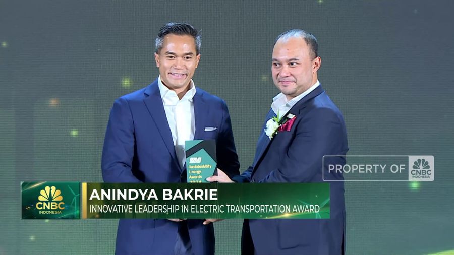Anindya Bakrie Raih 