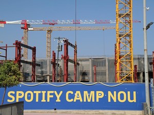 Camp Nou Baru Mau Dibuka, eh Ada Tikus!