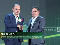 Dirut PGE Raih Leader in Geothermal Development for Sustainable Energy