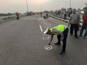 Pemotor Wanita Tewas Tertabrak Truk di Jalan Lingkar Weleri Kendal