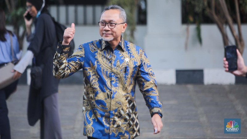 Presiden terpilih periode 2024-2029 sekaligus Menteri Pertahanan, Prabowo Subianto di kediamannya Jalan Kertanegara No. 04, Jakarta, Senin (14/10/2024). (CNBC Indonesia/Faisal Rahman)