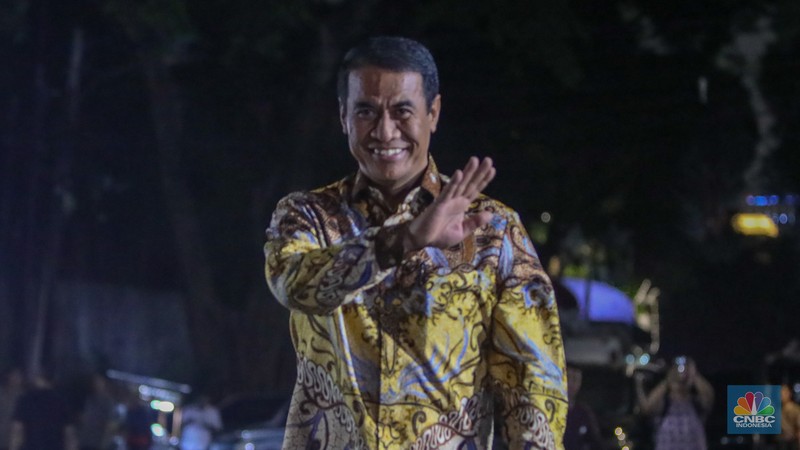Presiden terpilih periode 2024-2029 sekaligus Menteri Pertahanan, Prabowo Subianto di kediamannya Jalan Kertanegara No. 04, Jakarta, Senin (14/10/2024). (CNBC Indonesia/Faisal Rahman) Presiden terpilih periode 2024-2029 sekaligus Menteri Pertahanan, Prabowo Subianto di kediamannya Jalan Kertanegara No. 04, Jakarta, Senin (14/10/2024). (CNBC Indonesia/Faisal Rahman)