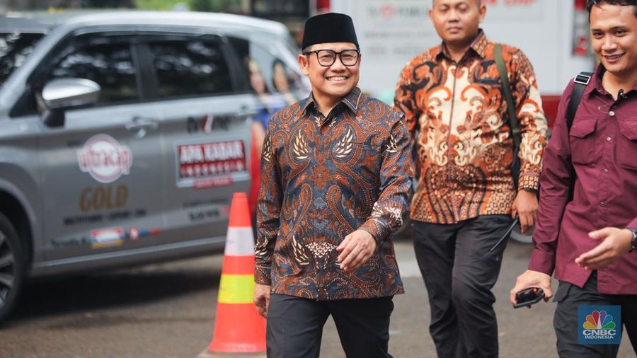 Muhaimin Iskandar, Cak Imin saat tiba di kediaman Prabowo di Kertanegara. (CNBC Indonesia/Faisal Rahman)