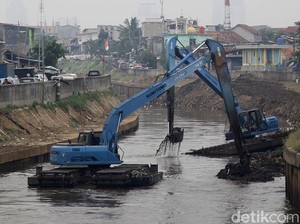 Normalisasi Ciliwung: Jakarta Dapat 230 Meter di 2024, Kini Sisa 17,7 Km