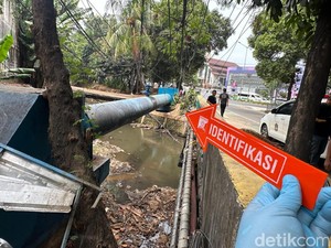 Jasad Bayi Perempuan Ditemukan dalam Goodie Bag di Pinggir Kali Tebet