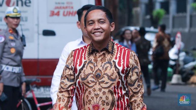 Sekjen PSI Jadi Menteri Kehutanan, Ini Profil Raja Juli Antoni!