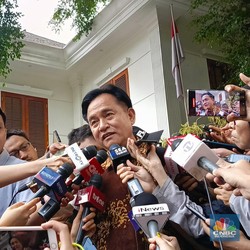 Yusril Senyum Lebar, Resmi Ditunjuk Prabowo Jadi Menko Hukum dan HAM
