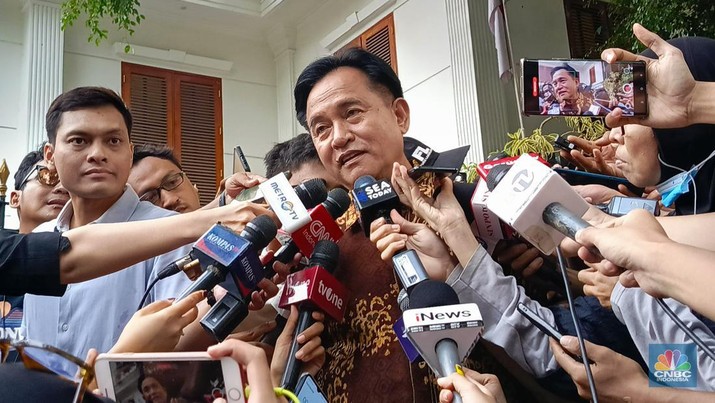 Yusril Ihza Mahendra. (CNBC Indonesia/Rosseno Aji) Yusril Ihza Mahendra. (CNBC Indonesia/Rosseno Aji)